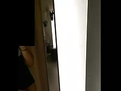 Putas latinas intermitente en vestuario