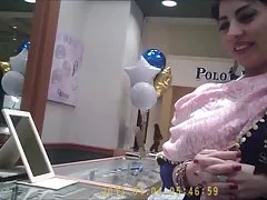 Ano xxx milf caliente de irán en las medias pantimedias desnudas