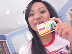 Hottie asiática en patines