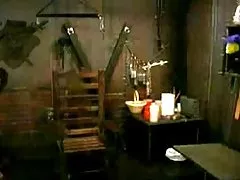 Chica colegialas grita y llora duro como recibe capacitación