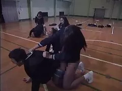 Putas xx gratis correa de colegiala japonesa en chicos gangbang 3