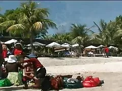 Filipino comparte su chica pinay con 2 turistas-por packmans