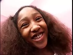 Chica se puede hacer sexo anal de ébano de coño peludo follada