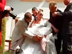 Castigo gangbang de novia