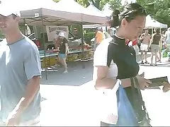 Videos pòrno asian chick - sexy pero ella tenía pantalones cortos bajo su skrit