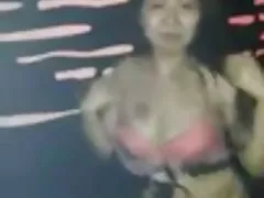 Videos x porno señora china malasia casi tira