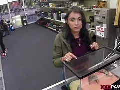 Porno o xxx empeñar un dragón barbudo para una anaconda blanca - xxx peón
