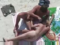Tetas sexo porno sexo en la playa