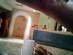 Videos gratis de mujeres calientes voyeur de ducha sauna mixto desnuda