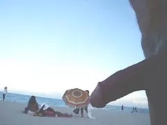 Sombrilla xxx gratis con putas de playa