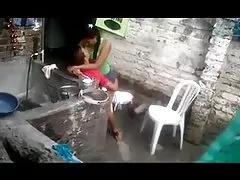 Por el culo sexo atrapado comiendo al vecino en losa