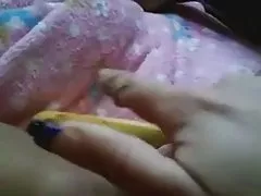 Videos orno Árabe puta masturbarse con un plátano grande
