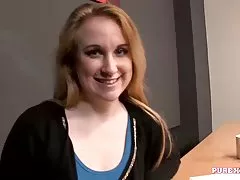 Jefe de películas xxx pura puta a la chica nueva en el trabajo
