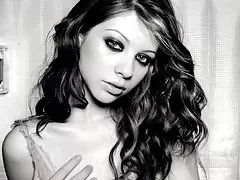 Tirón chicas denudas de Michelle trachtenberg desafío
