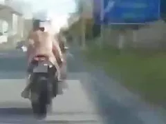 Las putas desnudas lo que vi durante la conducción
