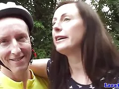 Milf inglés euro en cogida anal medias