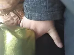 Tanteo porno anal por el culo de la pierna de la mujer en bus(part2)