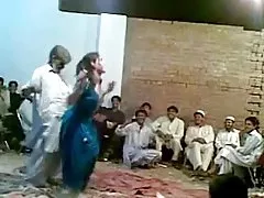Chica ardiente xxx afghani viejo chico divertido baile sexy con ghazala shemale caliente