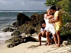 Isla chicas ardientes de placer 1