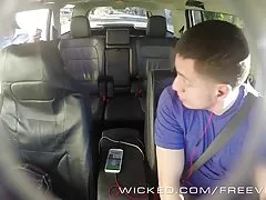 Wicked - teen caliente folla a su chofer